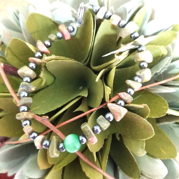 Beaded Stone Bracelet - Picture 5 of 6